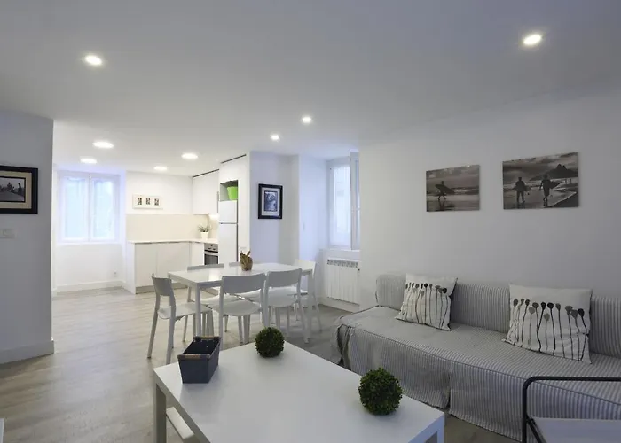 Martintxo By Smiling Apartmán *